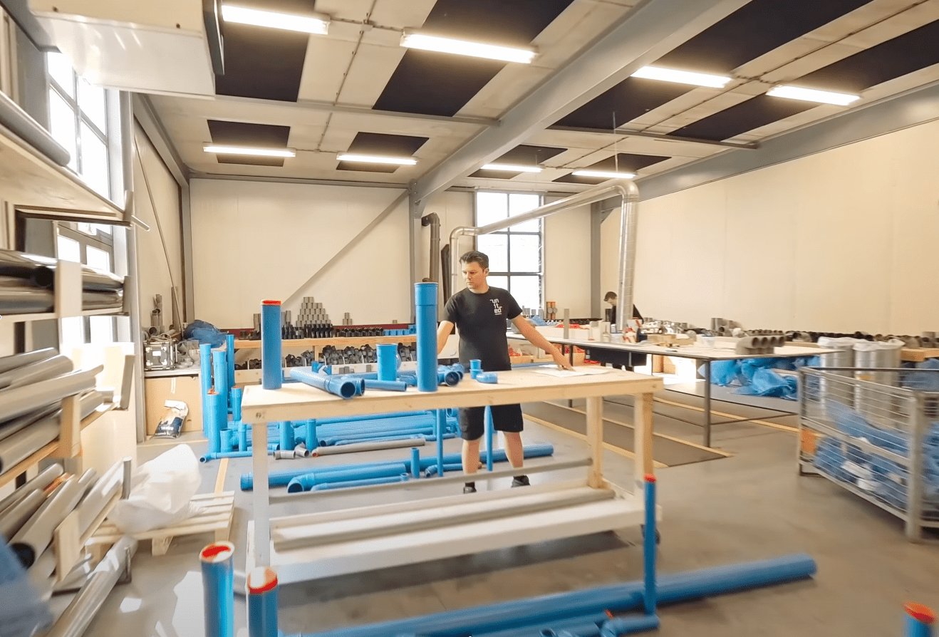 Lees meer over het artikel United Installaties one take flythrough